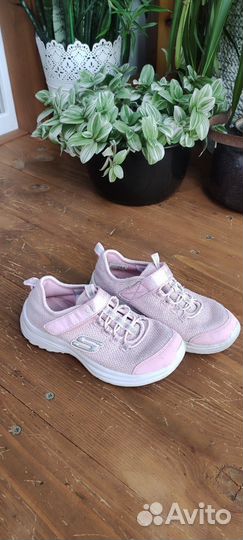 Кроссовки для девочки