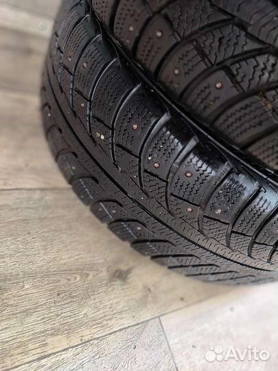 Gislaved Nord Frost 5 205/60 R16