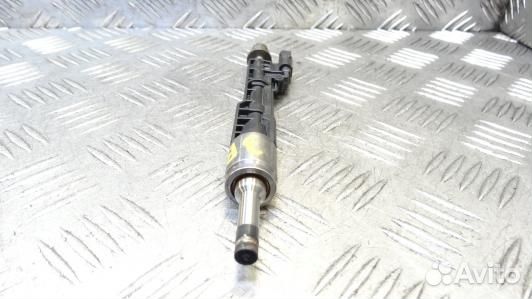 Форсунка бензиновая BMW X3 F25 (3BA13B704)