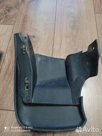 Продам задние Брызговики honda accord 6