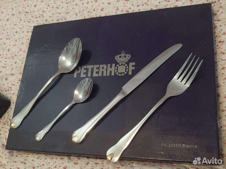 Столовый набор Peterhof 24 предмета