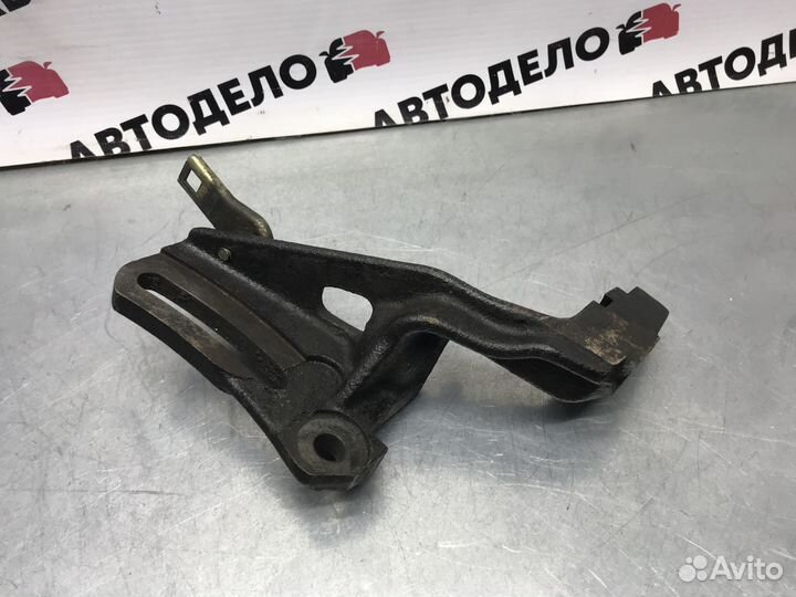 Кронштейн генератора Honda HR-V GH1 1999 г.в