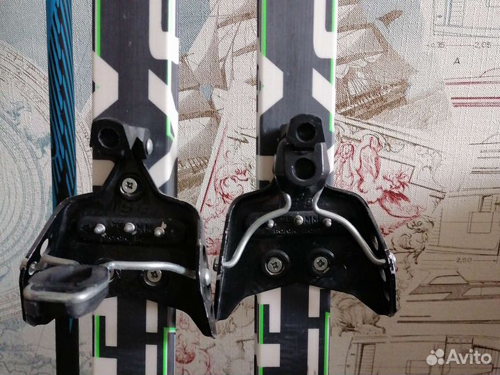 Беговые лыжи