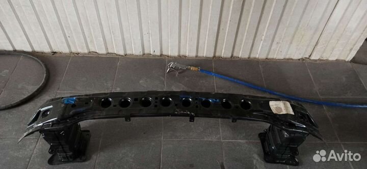 1918601 ford усилитель переднего бампера ford kuga