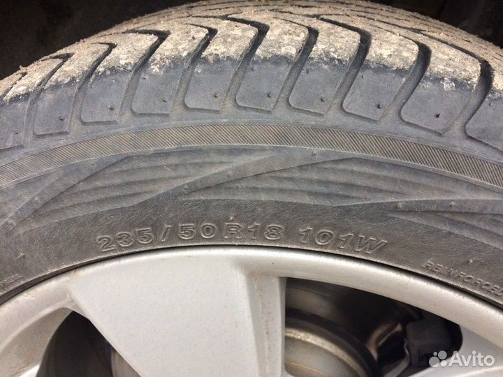 Yokohama Advan ST V802 235/50 R18