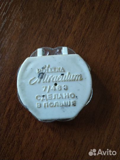 Пудренницы и тени советские