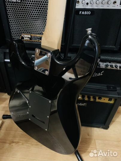 Электрогитара + Комбоусилитель (полный комплект)