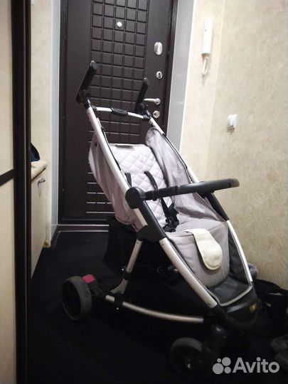 Прогулочная коляска babyton