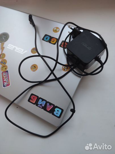 Ноутбук asus