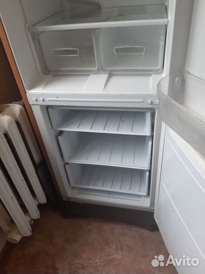 Холодильник indesit б/у