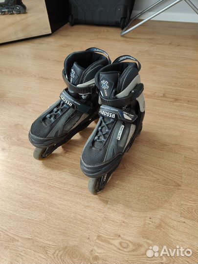 Роликовые коньки