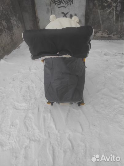 Детские зимние санки на колесах