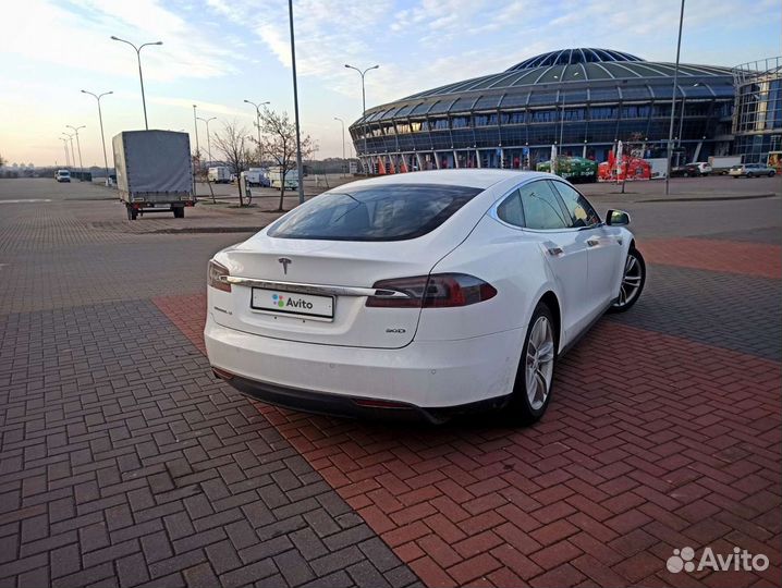 Tesla Model S AT, 2015, 157 000 км