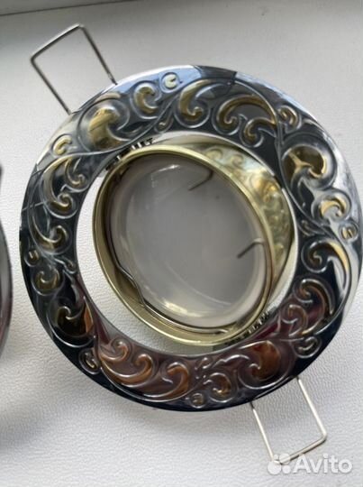 Светильник встраиваемый