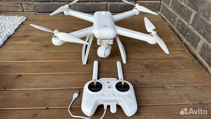 Квадрокоптер MI drone 4k
