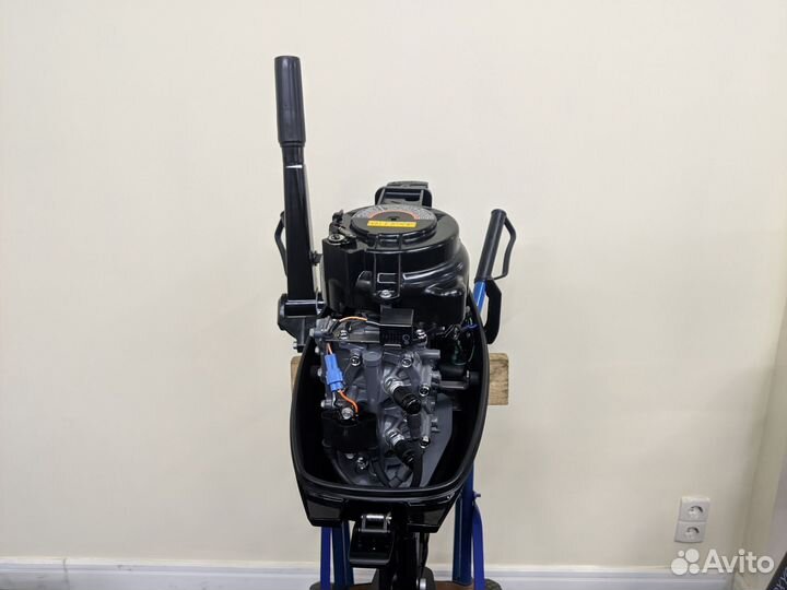 2х-тактный Лодочный мотор Suzuki DT9,9AS Новый
