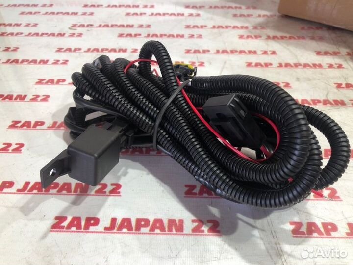 Коса противотуманных фар Mitsubishi Pajero Sport 2