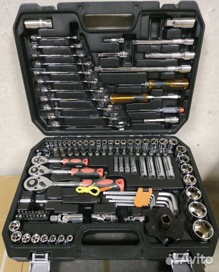 Набор инструментов SATA 121 предмет (новый)