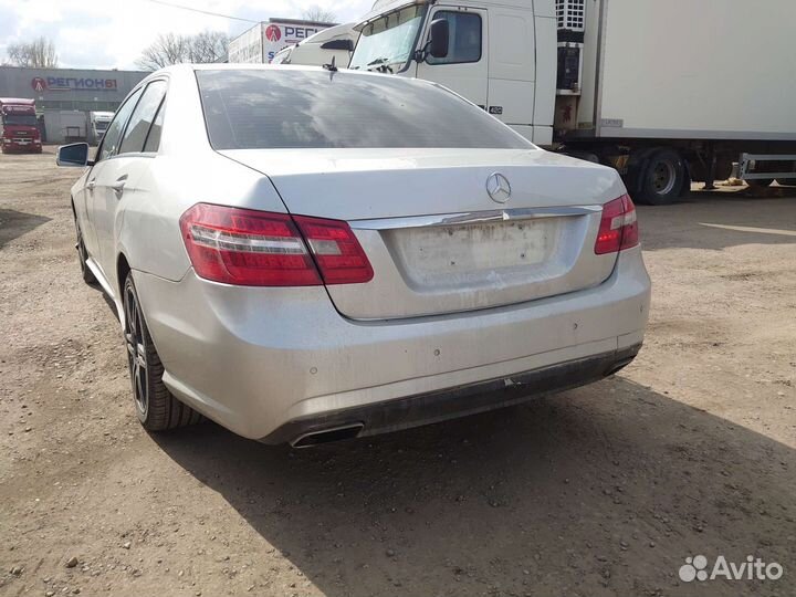 Разбор Mercedes E200 W212 дорестайлинг