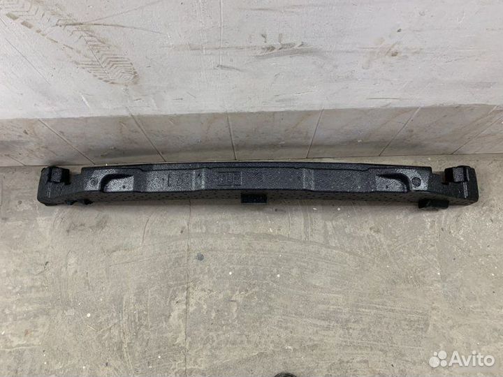 Наполнитель бампера передний Toyota Corolla E18