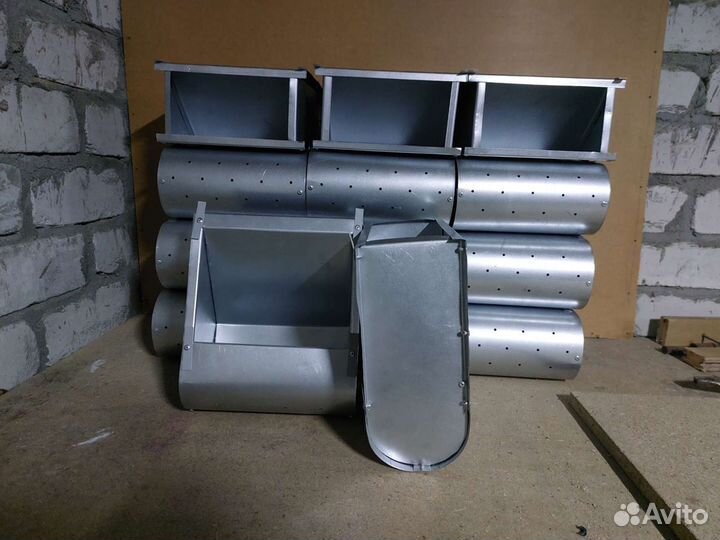 Бункерная кормушка для кроликов