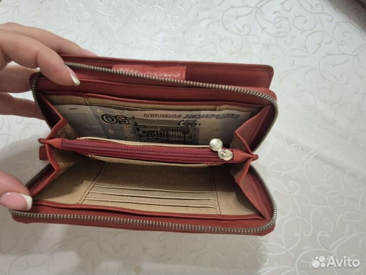 Кошелек женский натуральная кожа красный