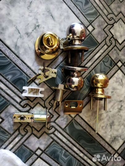 Дверные ручки на запчасти