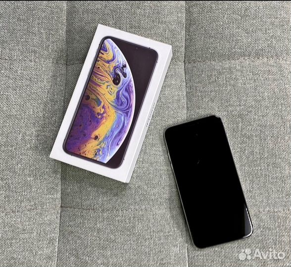 iPhone Xs, 64 ГБ