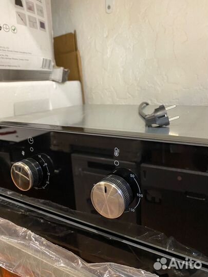 Электрический духовой шкаф avex HM 6060 B черный