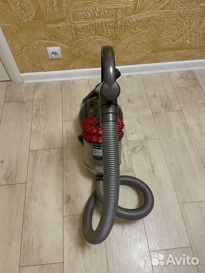 Пылесос Dyson dс52
