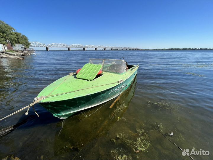 Продажа лодки Прогресс с мотором
