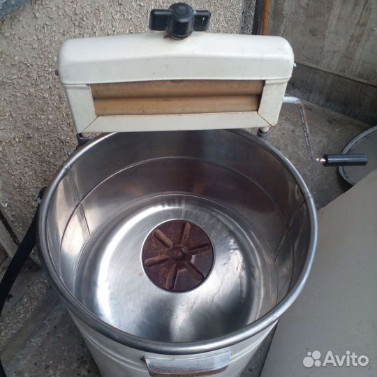 Стиральная машина Волжанка бу, полуавтомат