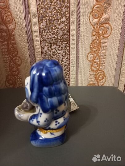 Гжель, фарфоровая фигурка