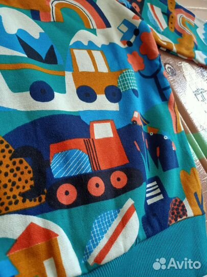 Костюм на мальчика next 6-7 лет (116-122), новый