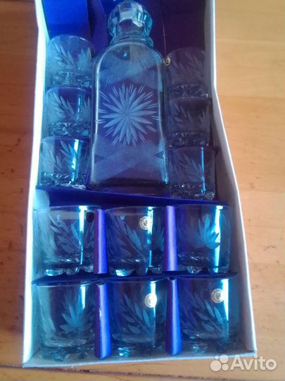 Хрустальные графин с рюмками СССР