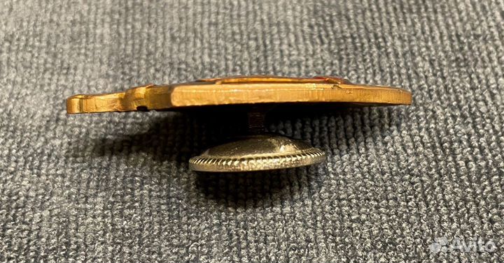 Нагрудный знак 