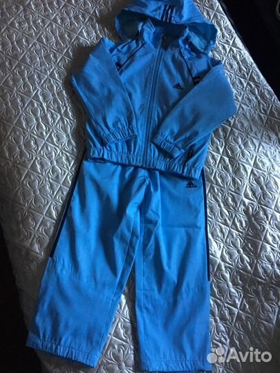 Спортивный костюм Adidas в идеальном состоянии