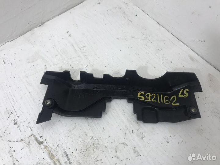 Крышка двигателя Тойота GS 1