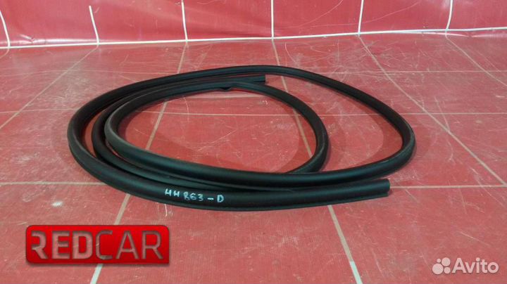 Уплотнитель двери задней лев Ford Focus 2 (новый)