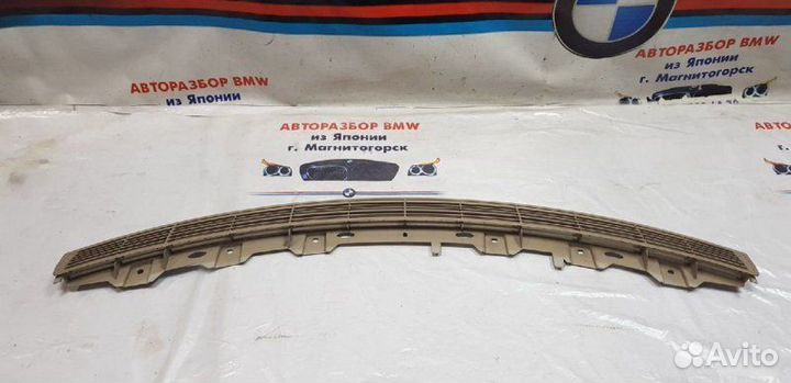 Вентиляционная решетка в полке Bmw 5 E60 2002-2007