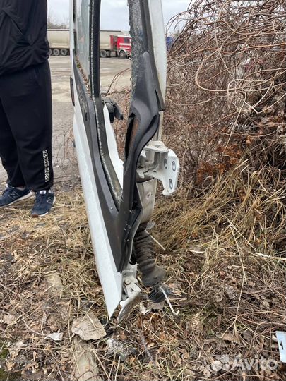 Дверь правая Ford transit