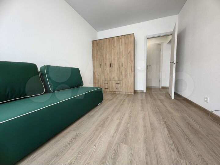 2-к. квартира, 60 м², 8/17 эт.