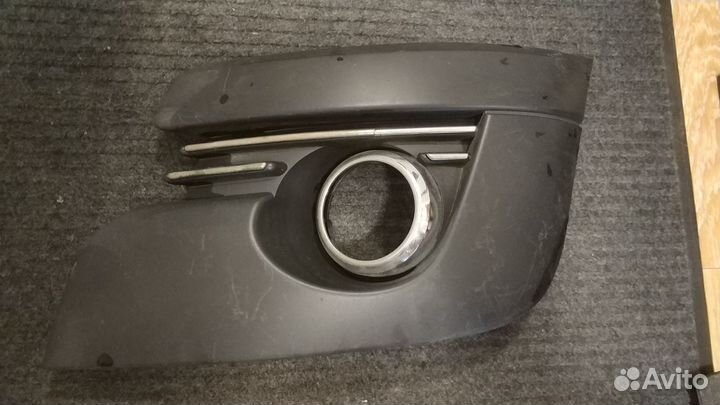 Накладка противотуманной фары Пежо 3008 левая