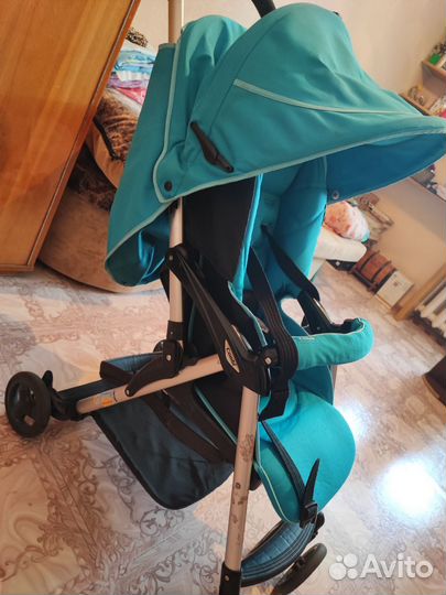 Продам прогулочную коляску