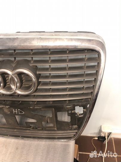Решетка радиатора Audi A6 C6 2004-2011