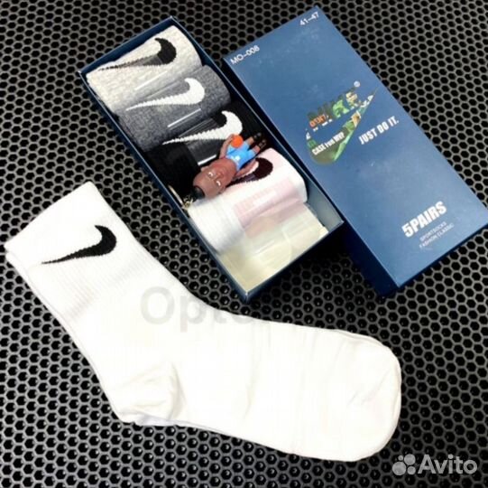 Носки Nike в коробкес брелком 5 пар
