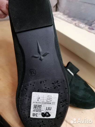 Туфли (Лоферы) женские 38 р новые