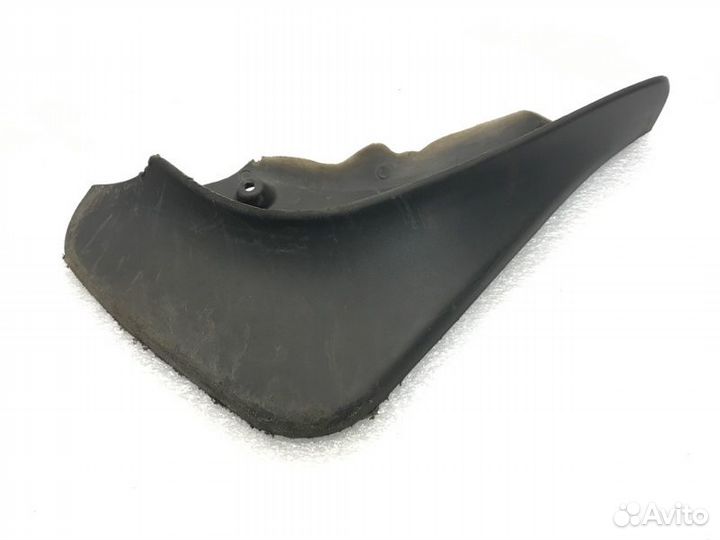 Брызговик задний правый Ford Mondeo седан 2.3 2010