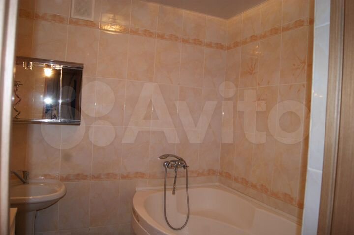 2-к. квартира, 69 м², 3/9 эт.