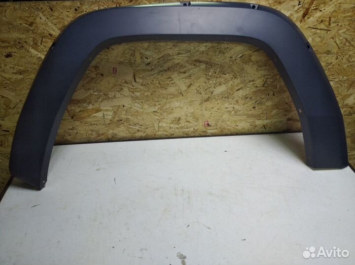 Расширитель переднего крыла Jeep Commander 2006